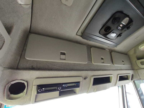 Imagem 14 de 14 de Iveco 400 6x2 Trucado Ano 2014 Automatico Teto Alto C/ Rodas