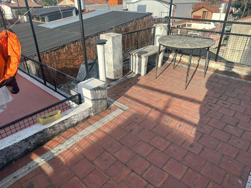 Ph En Planta Baja Con Patio Y Terraza Próximo A Avenida Mitre