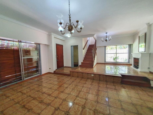 Imagen 4 de 14 de Chalet En Venta En Castelar Sur