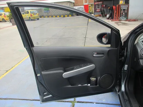 Mazda 2 1500cc At Aa