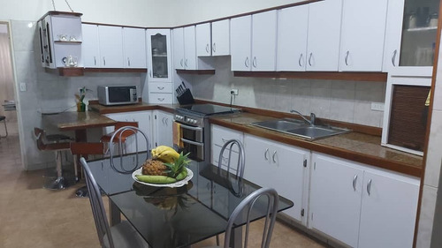Imagen 12 de 28 de Casa De Esquina En Venta En Urbanización El Bosque Con Vigil