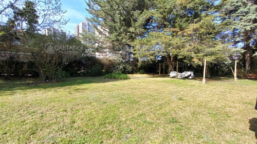 Oportunidad. De Los Pocos Terrenos En Venta En Playa Mansa, Punta Del Este