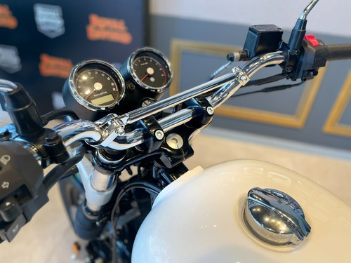 Imagen 11 de 25 de Royal Enfield Interceptor 650 Baker Express