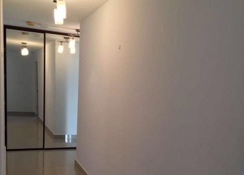 Imagen 2 de 14 de Venta De Apartamento Espacioso En Marbella Tower 2 20-2956