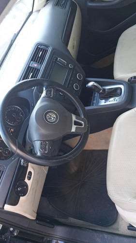 Volkswagen Jetta 2.0 Comfortline Flex 4p Automática
