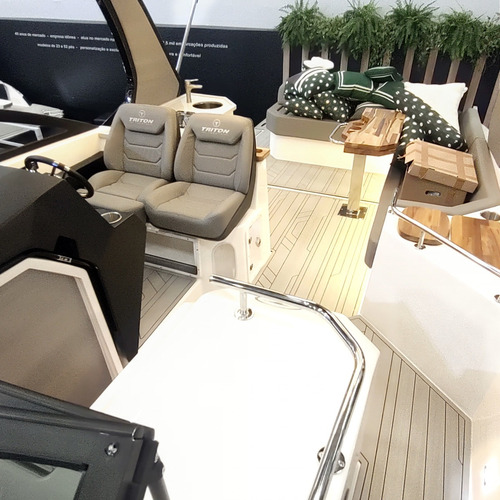 Triton Flyer 34 T-top || Zero ||
