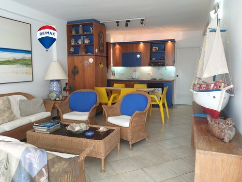 Imagen 2 de 15 de Se Vende Amplio Apartamento Planta Baja, Con Excelentes Areas Sociales, En Tucacas, Edificio Varadero Plaza.