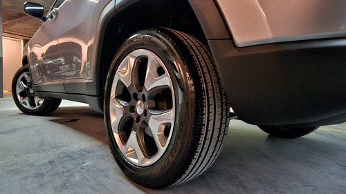 Imagen 19 de 25 de Jeep Compass Longitude 2019 2.4 At 4x2 Smart Garage