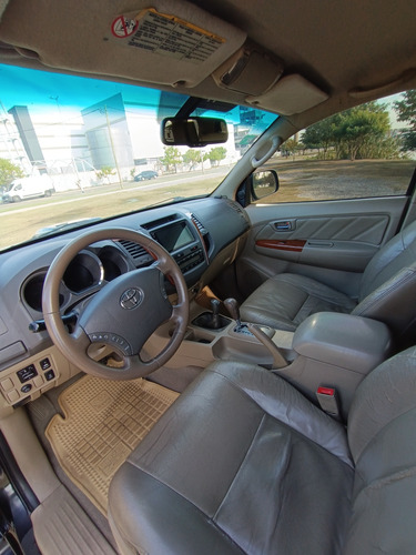 Toyota Hilux SW4 3.0 I Srv At C/cuero 4x4 (2009)