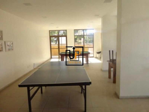 Imagem 16 de 30 de Apartamento Luxuoso De Alto Padrão - Itaigara - V49