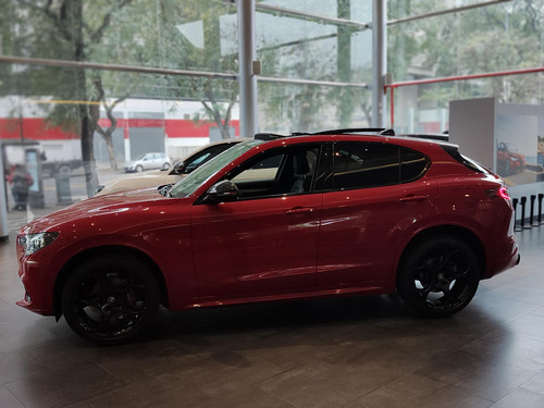 Alfa Romeo Stelvio 2.0 280cv At Q4 Veloce