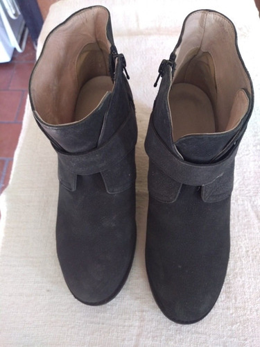 Botas Cortas, Negras. Marca  Pex. N 38