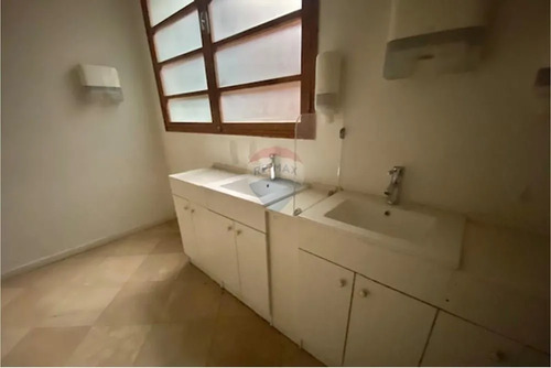 Arriendo Oficina O Local Comercial