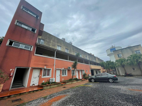 Imagen 9 de 11 de Dúplex En Venta, Sarmiento 860 (uf 22), Parque Belén, Escobar
