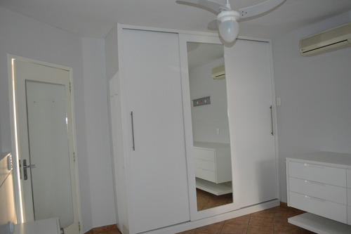 Imagem 6 de 13 de Apartamento Em Florianópolis - Sc - Ap0971_ccon