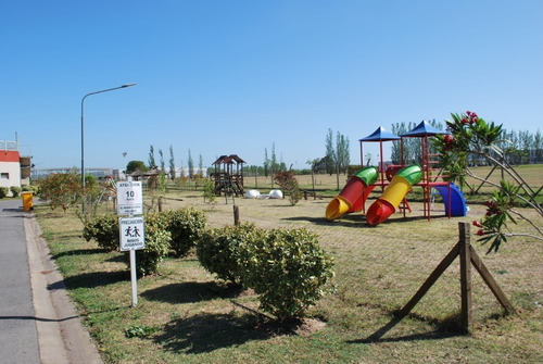 Imagen 9 de 11 de Venta- Duplex En Los Robles Etapa 4