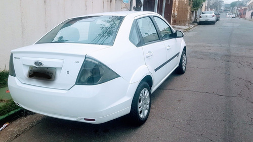 Ford Fiesta 1.6 Completo