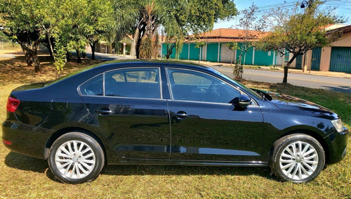 Imagem 7 de 12 de Volkswagen Jetta 2.0 4p Flex Confortline Automático