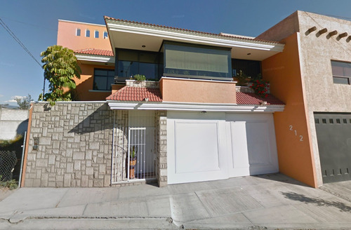 Casa En Remate En Aquiles Serena, Puebla