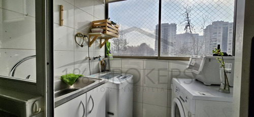 Imperdible Baja Precio. Amplio Y Seguro Depto. En Las Condes