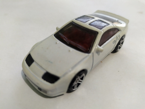 Hot Wheels Nissan 300zx Twin Turbo White Car Toy