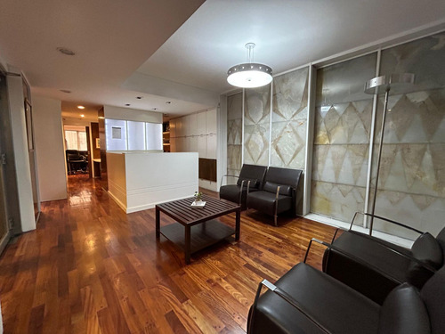Venta Oficina 180m2 Microcentro