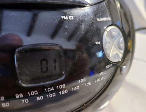 Radio Grabador Mp3 Daihatsu D-c230/mp3 Negro (Usado)
