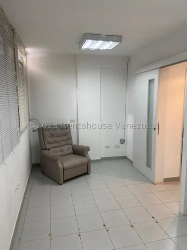 Oficina En Venta - Delia Pereira