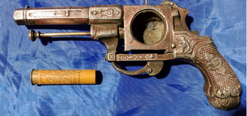 Cenicero Antiguo Revolver 