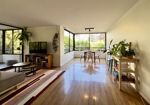 Departamento En Venta De 4 Dorm. En Las Condes .metro.