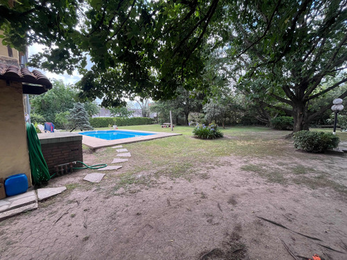 Excelente Casa Quinta En 2 Lotes En Moreno Centro
