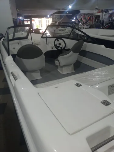 Lancha Cargo 520 Open Con Honda 40hp 4 Tiempos . Trakker