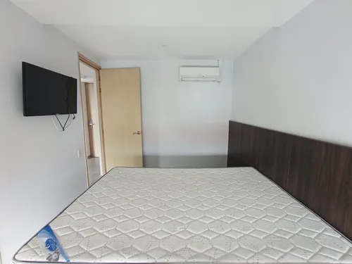 Arriendo Apartaestudio En Laureles