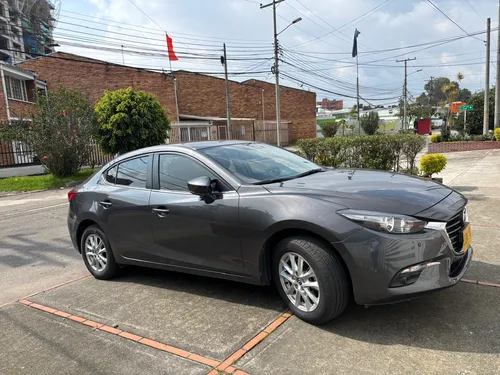 Mazda 3 2.0 Touring