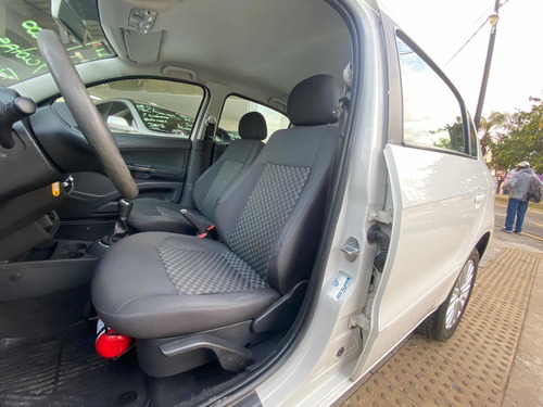 Imagen 18 de 20 de Volkswagen Gol Trend 2016 1.6 Highline 101cv
