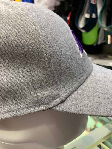 Imagen 6 de 7 de Gorra Ne Nba La Lakers Fanatic Gray.3930. Talla Small Mediu
