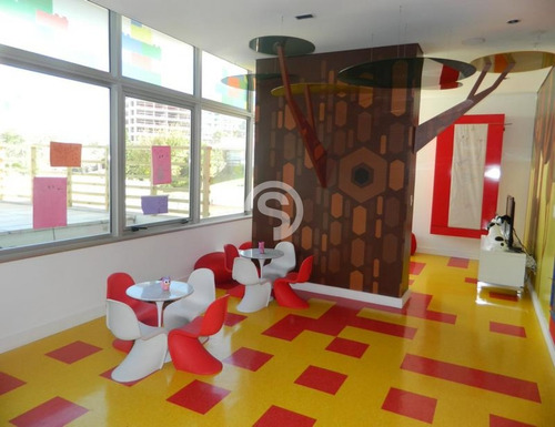 Edificio Con Servicios, Wind Tower!!- Ref: 2642