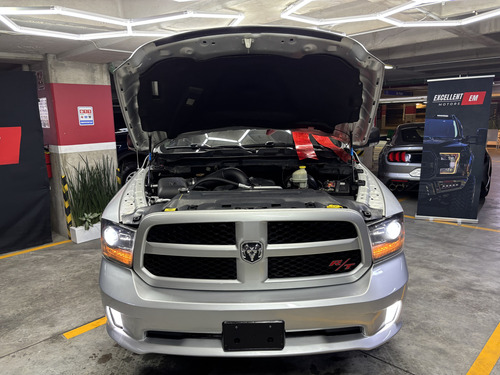 RAM Ram 2500 5.7 R/t Regular Cab 2500 4x4 At