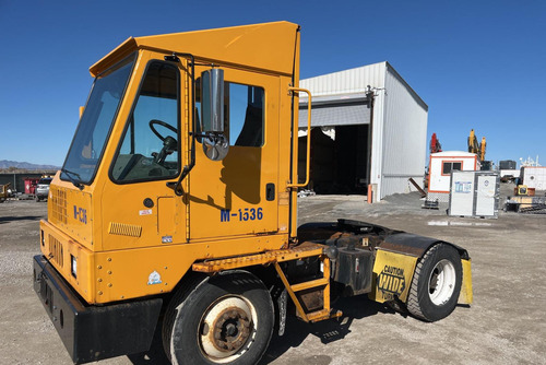 2014 Ottawa 4x2 Spotter Truck