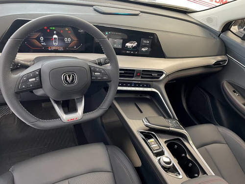 Imagen 7 de 12 de Changan Uni-t Uni-t 1.5 2023 0km