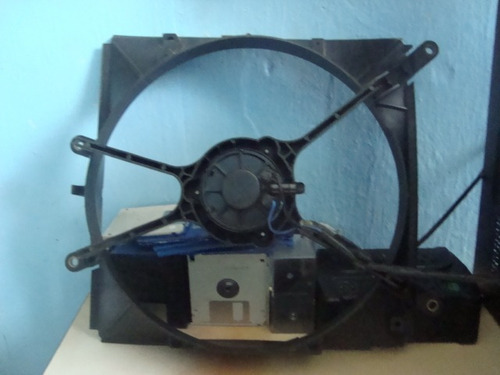 Imagen 4 de 7 de Motor Y Base De Ventilador De Toyota Corolla (baby Camry)