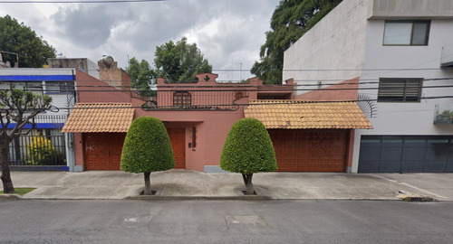 Casa En Coyoacán. Oportunidad De Remate Bancario. ¡invierte En Tu Futuro!