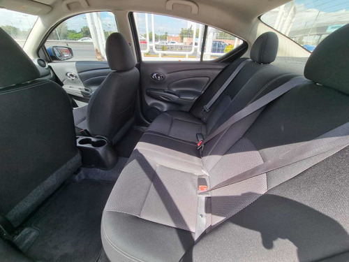 Imagen 6 de 12 de Nissan Versa 2019 1.6 Sense Mt