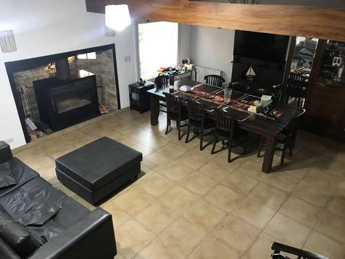 Imagen 6 de 26 de Venta Casa 4 Amb. C/ Pileta, Quincho Parque Leloir Ituzaingo