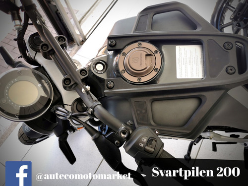 Husqvarna Svartpilen 200