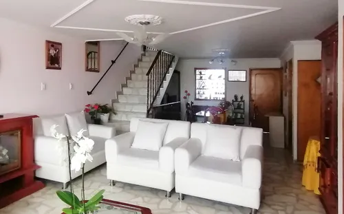 Casa-local En Venta En El Vergel. Cod V11750047