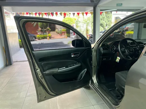 Suzuki Swift Dziere At 2022