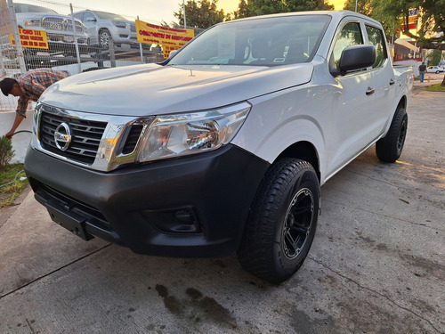 Nissan NP300 2.5 Doble Cabina S Aa Pack Seg Mt