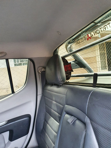 Imagem 9 de 15 de Mitsubishi L200 2013 3.2 Triton Hpe Cab. Dupla 4x4 Aut. 4p