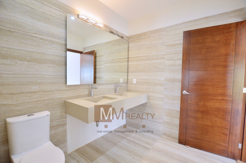 Imagen 25 de 30 de Lomas De Las Palmas - Casa En Venta / House For Sale